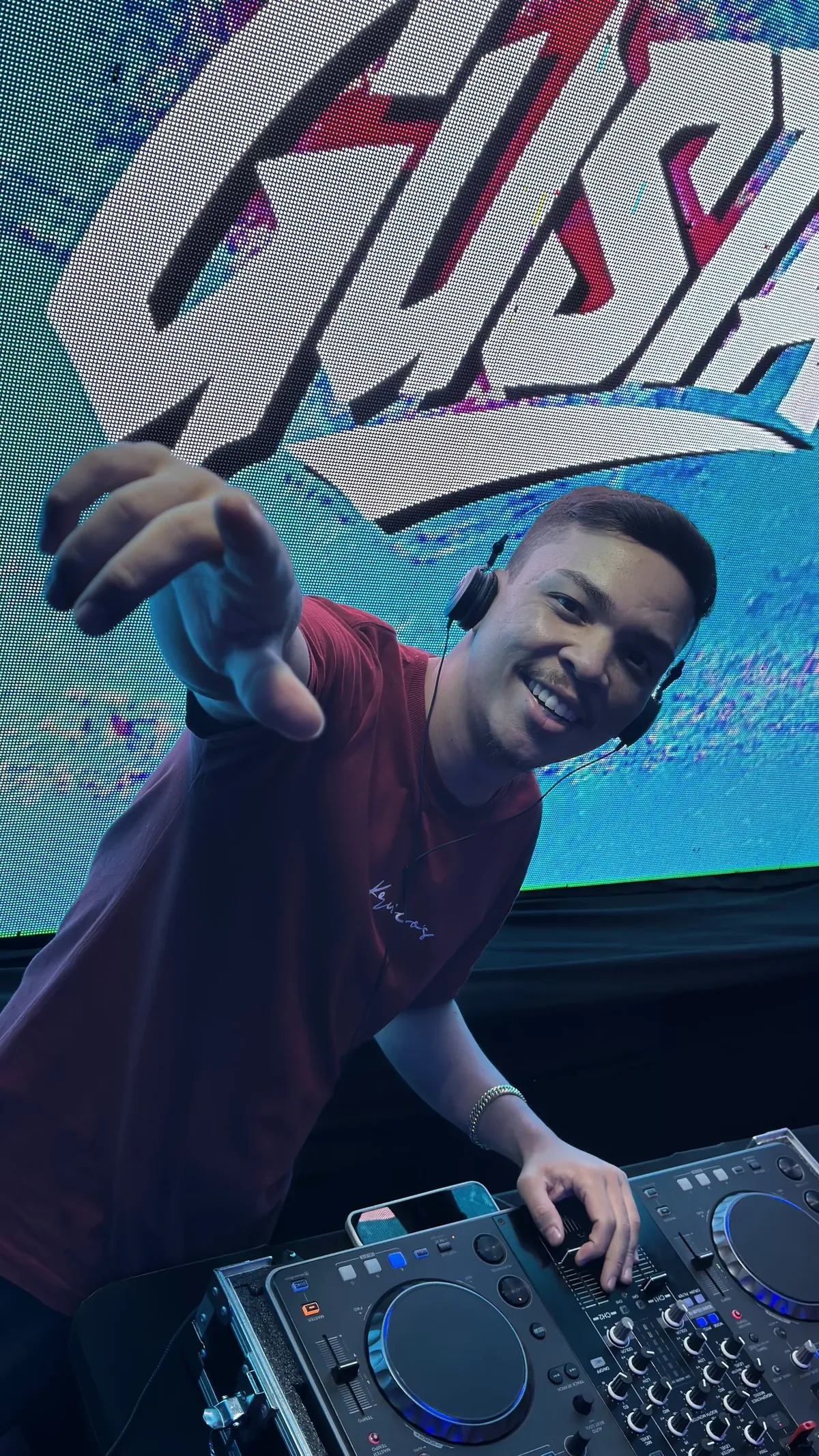 Gusta DJ em apresentação